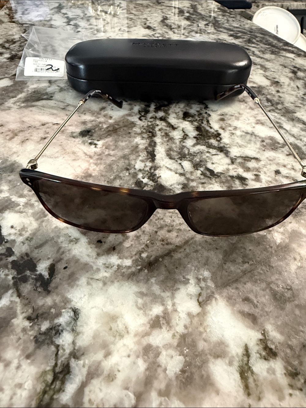 New! Hackett London tortoiseshell frames with gold-tone metal temples Sunnies